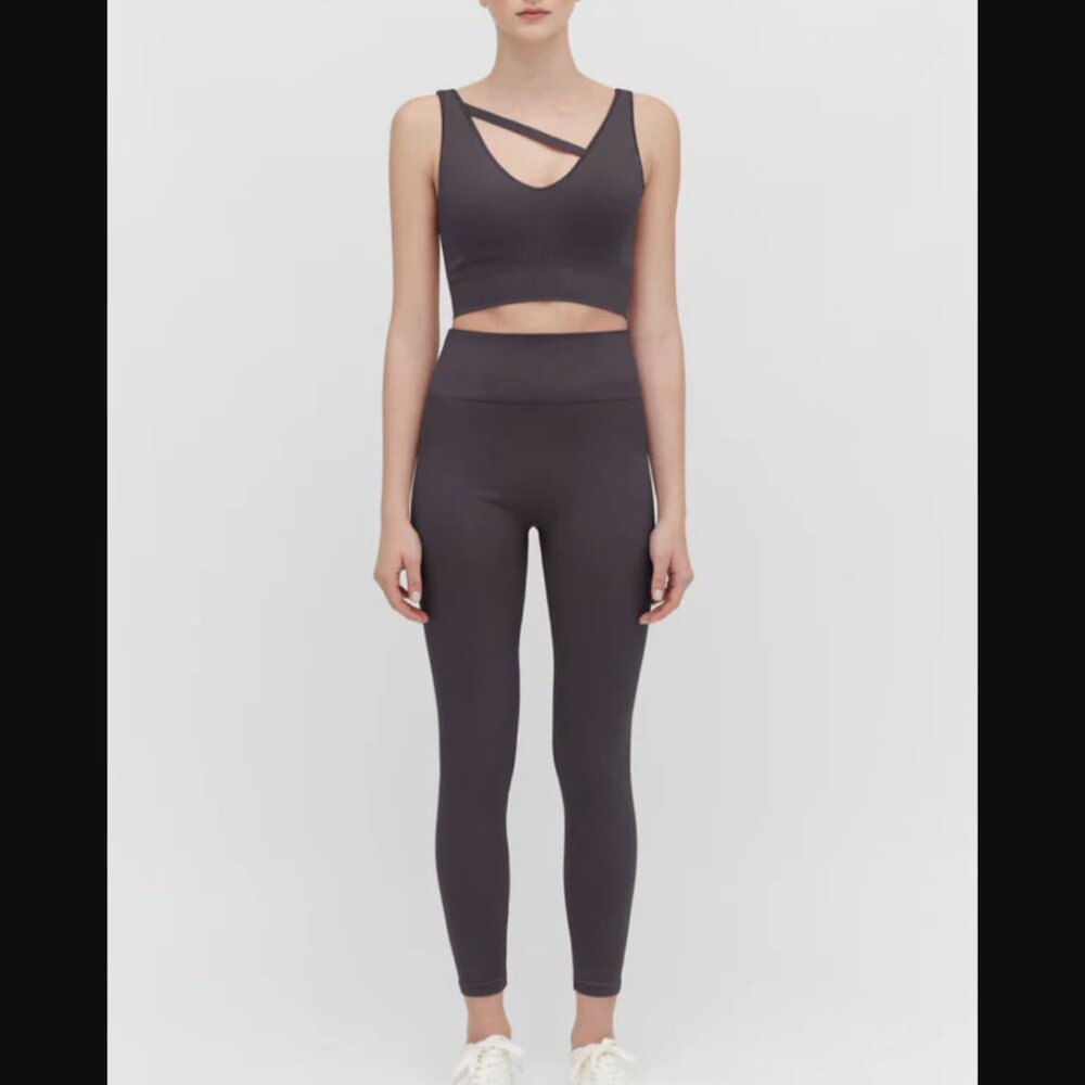 Cuyana Stretch High Waist Leggings and Crop Top